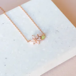 Necklace Flower and Leaves