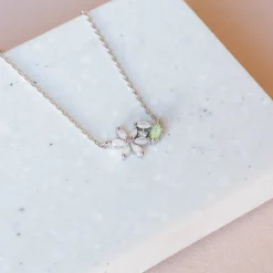 Necklace Flower and Leaves